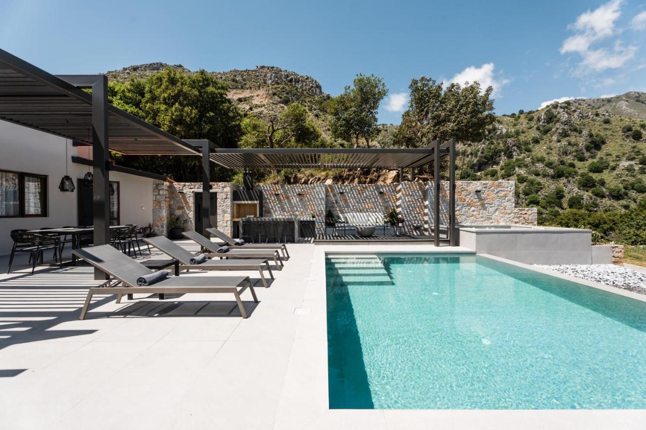 Eumelia Iconic Villa, With Heated Pool & Whirlpool, By Thinkvilla Asi Gonia Luaran gambar